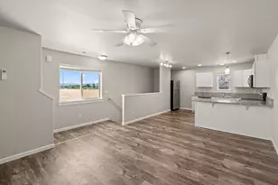 7837 Jacqueline Way, White City, OR 97503 - Photo 4