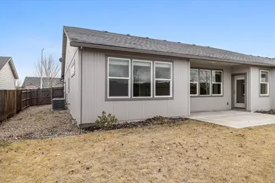 2433 NW Hazelwood Avenue, Redmond, OR 97756 - Photo 36