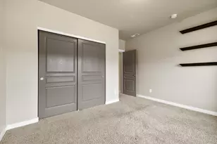 2433 NW Hazelwood Ave, Redmond, OR 97756 - Photo 28