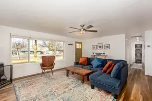 1650 SW 16th St, Redmond, OR 97756 - Photo 8