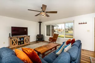 1650 SW 16th St, Redmond, OR 97756 - Photo 6