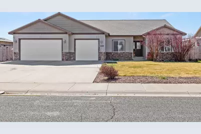 5548 Sturdivant Avenue, Klamath Falls, OR 97603 - Photo 2