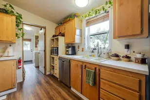 21070 Robin Ave, Bend, OR 97703 - Photo 14