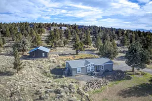 21070 Robin Ave, Bend, OR 97703 - Photo 46