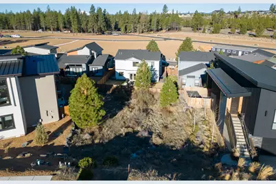 61175 SW Tippytoe Place, Bend, OR 97702 - Photo 2