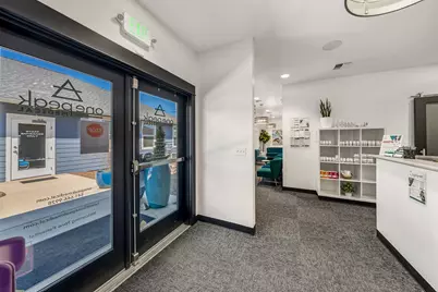 296 S Pacific Highway, Talent, OR 97540 - Photo 12