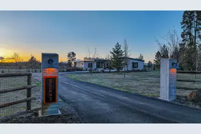 55543 Huntington Road, Bend, OR 97707 - Photo 4