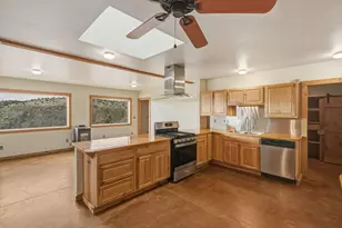 12550 NW Steelhead Falls Dr, Terrebonne, OR 97760 - Photo 4