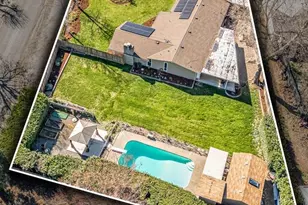 2860 W Griffin Creek Rd, Medford, OR 97501 - Photo 1