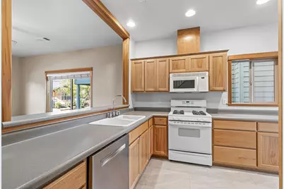 5 Logan Way, Talent, OR 97540 - Photo 10