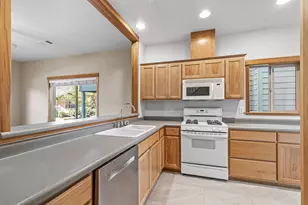 5 Logan Way, Talent, OR 97540 - Photo 10