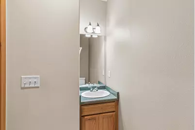 5 Logan Way, Talent, OR 97540 - Photo 16