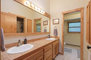 57809 Mt Rainier Ln, Sunriver, OR 97707 - Photo 20