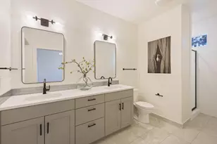 2424 NW Crossing Dr, Bend, OR 97703 - Photo 10