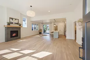 2424 NW Crossing Dr, Bend, OR 97703 - Photo 8