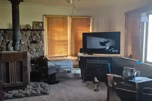 406 Sharp Rd, Midland, OR 97634 - Photo 2