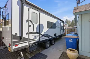 1283 NE Providence Dr, Bend, OR 97701 - Photo 42