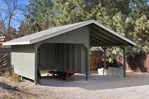 21060 Woodhaven Ave, Bend, OR 97702 - Photo 28