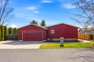 658 NE Shoshone Dr, Redmond, OR 97756 - Photo 20