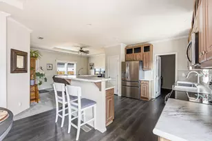 658 NE Shoshone Dr, Redmond, OR 97756 - Photo 8