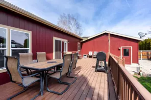 658 NE Shoshone Dr, Redmond, OR 97756 - Photo 34