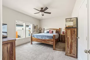 658 NE Shoshone Dr, Redmond, OR 97756 - Photo 10