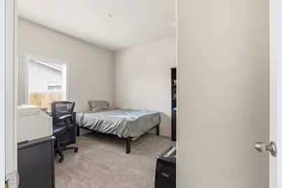 658 NE Shoshone Drive, Redmond, OR 97756 - Photo 18
