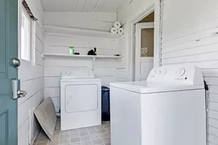813 E 9th St, Medford, OR 97504 - Photo 18