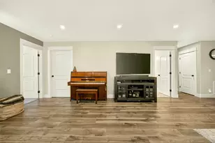 3874 Cherry Ln, Medford, OR 97504 - Photo 56