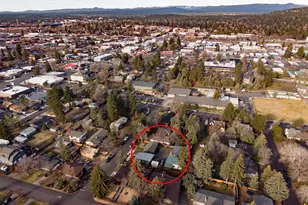 566 NE Lafayette Ave, Bend, OR 97701 - Photo 30