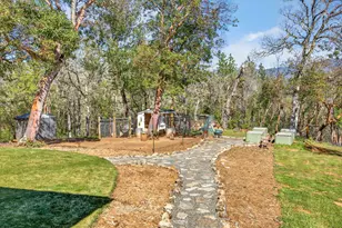 145 Lomas Rd, Jacksonville, OR 97530 - Photo 64
