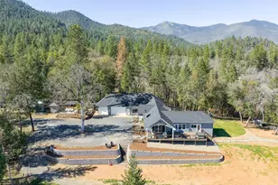 145 Lomas Rd, Jacksonville, OR 97530 - Photo 4