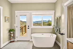 145 Lomas Rd, Jacksonville, OR 97530 - Photo 20