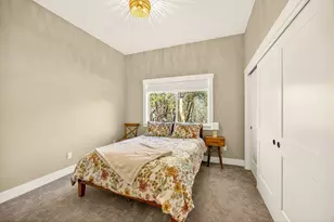 145 Lomas Rd, Jacksonville, OR 97530 - Photo 30