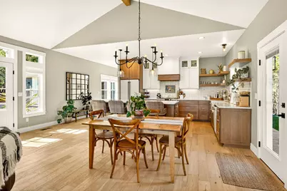 145 Lomas Road, Jacksonville, OR 97530 - Photo 8