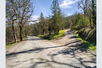 Upper River Road #2300, Central Point, OR 97502 - Photo 6