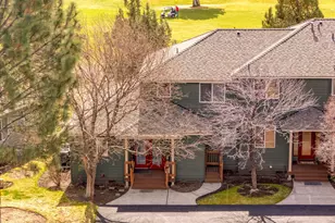 1061 Golden Pheasant Dr, Redmond, OR 97756 - Photo 2