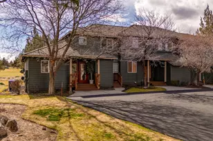 1061 Golden Pheasant Dr, Redmond, OR 97756 - Photo 1