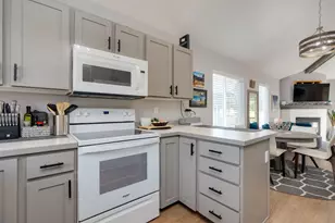 1061 Golden Pheasant Dr, Redmond, OR 97756 - Photo 10