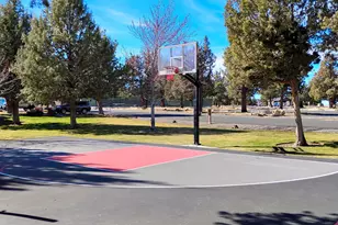 1061 Golden Pheasant Dr, Redmond, OR 97756 - Photo 46