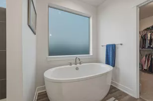 3016 NE Moreno Pl, Bend, OR 97701 - Photo 18