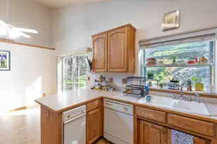 1987 Kelly Way, Grants Pass, OR 97527 - Photo 8