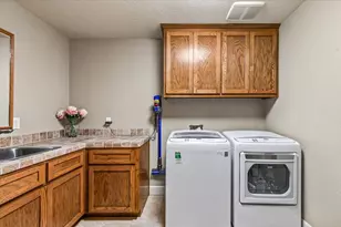 4575 Hathaway Dr, Medford, OR 97504 - Photo 54