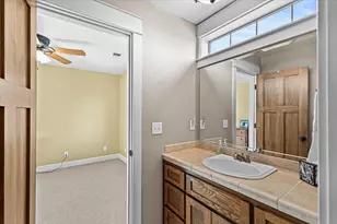 4575 Hathaway Dr, Medford, OR 97504 - Photo 36