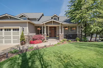 4575 Hathaway Drive, Medford, OR 97504 - Photo 2