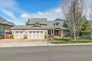 4575 Hathaway Dr, Medford, OR 97504 - Photo 2