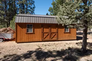 60012 Ridgeview Dr W, Bend, OR 97702 - Photo 40