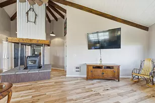 4074 SW Reif Rd, Powell Butte, OR 97753 - Photo 12