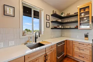 65280 94th St, Bend, OR 97703 - Photo 10