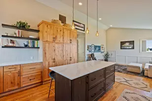 65280 94th St, Bend, OR 97703 - Photo 8